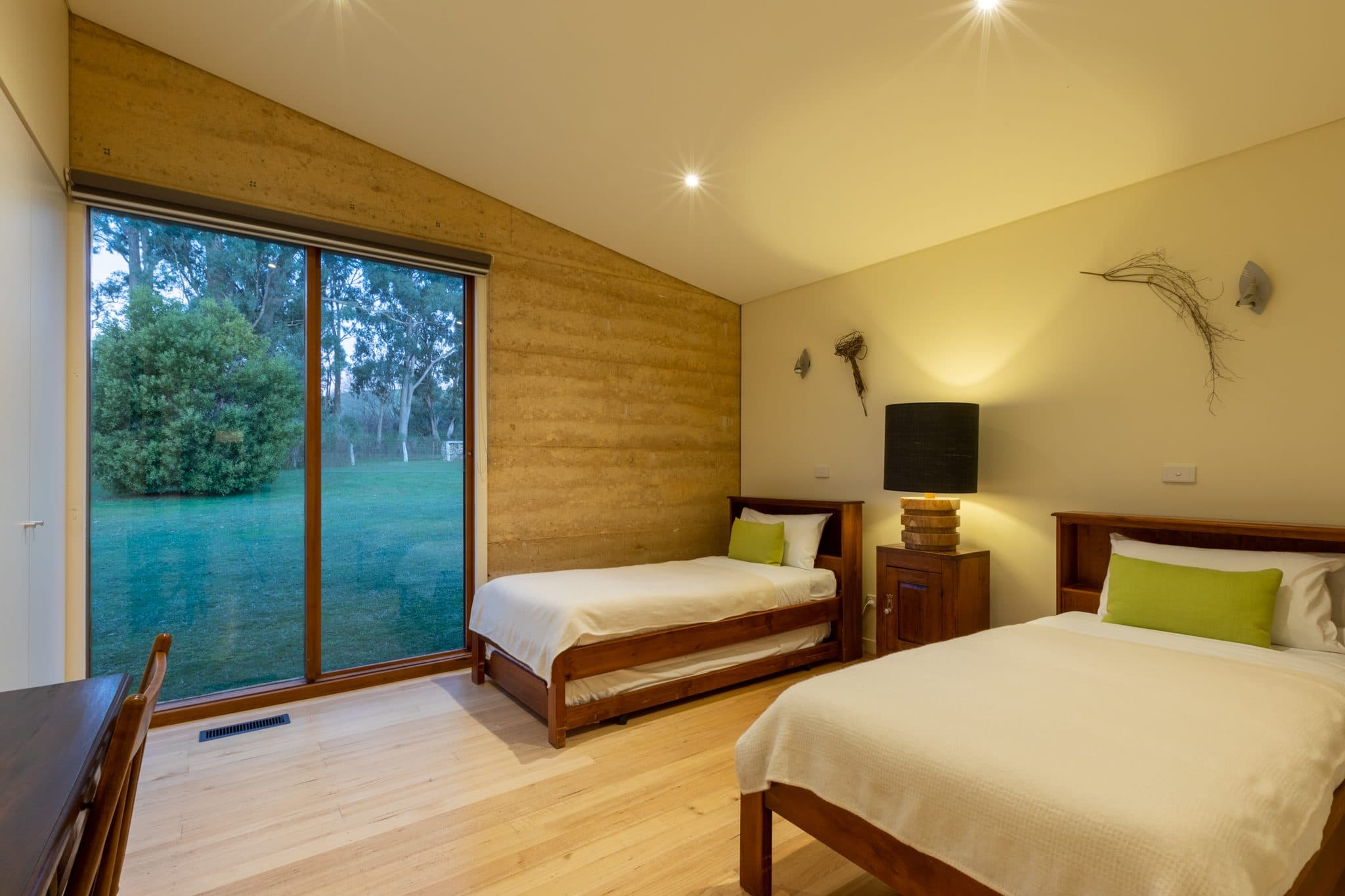 Twin bedroom with garden outlook
